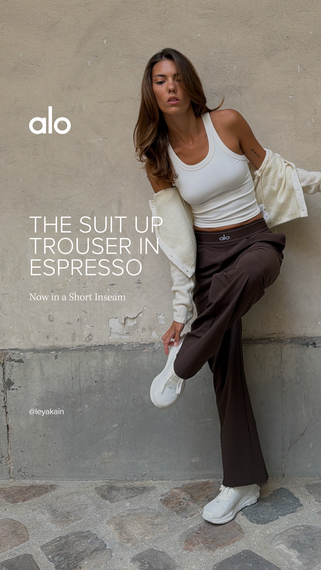 Alo Yoga Facebook ad: The Suit Up Trouser