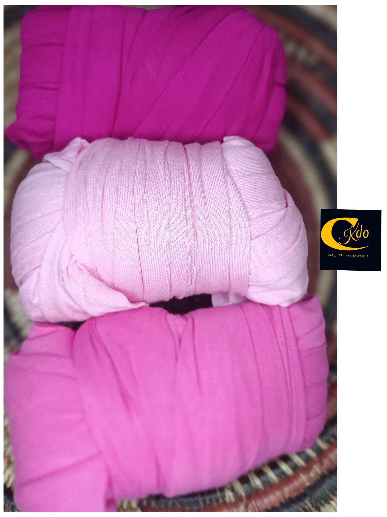 CKDO - C'est cadeau Facebook ad: Foulards 100% coton stretch