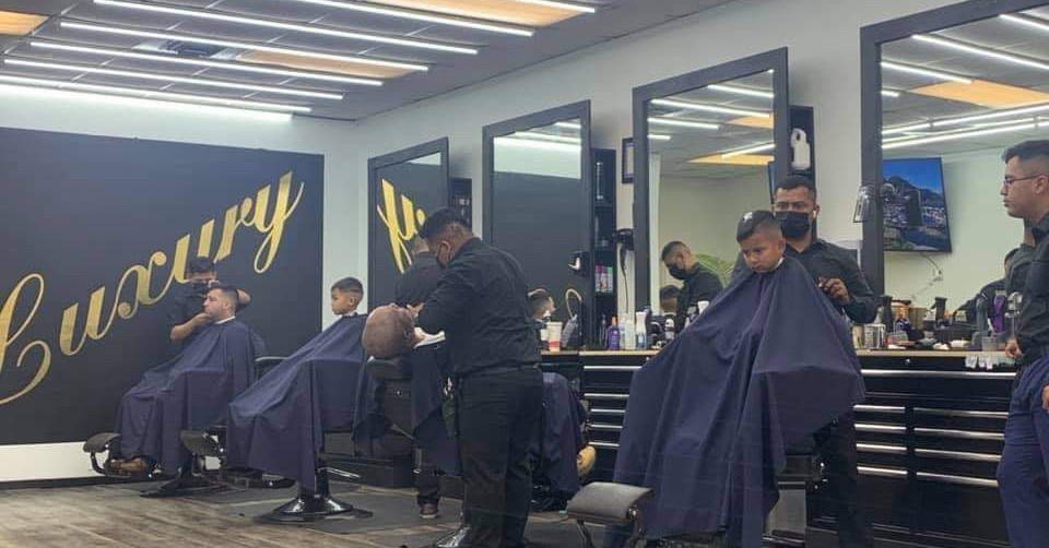 Luxury Barbershop & Salon Facebook ad: Quality and Services Commitment