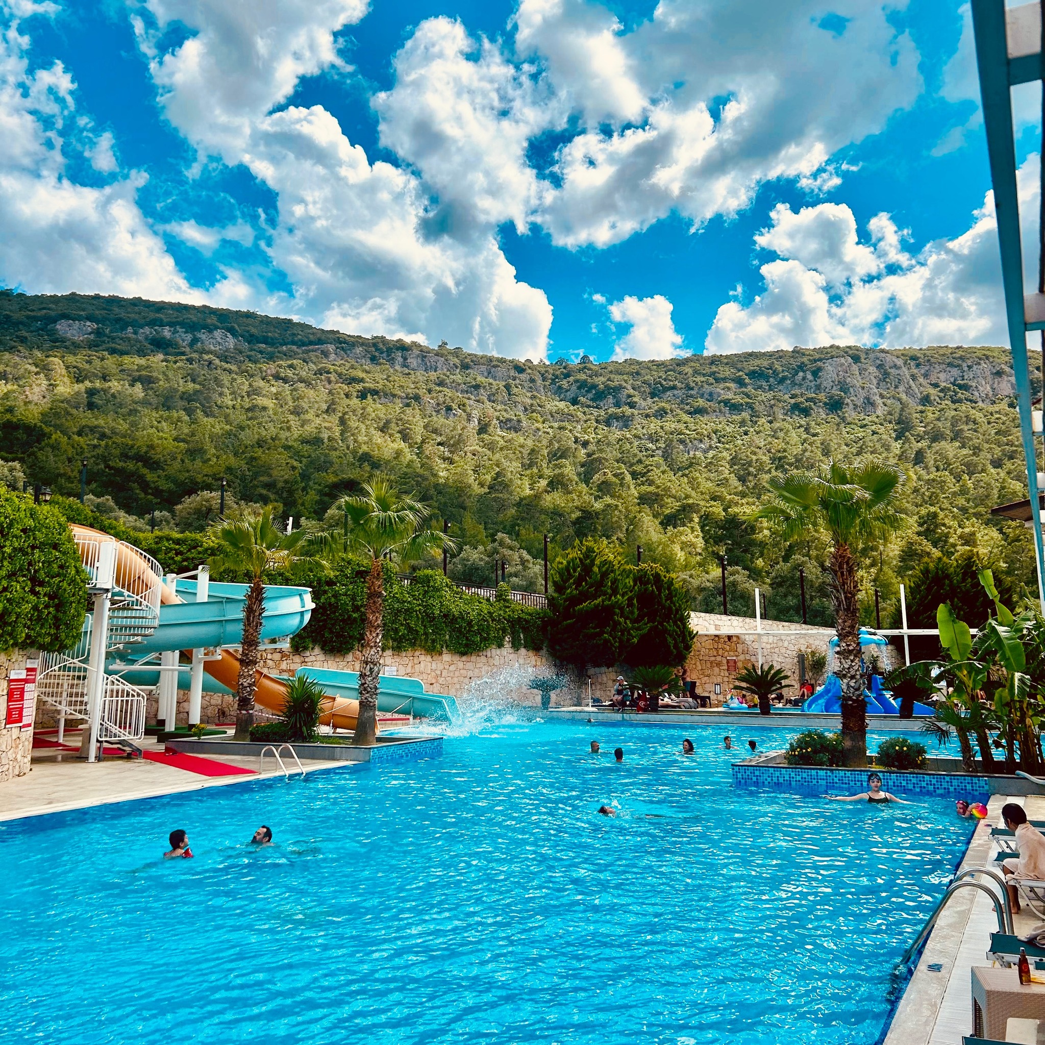Ramada Resort Akbük Facebook ad: Ege Denizi'nin, kumun ve güneşin tadını çıkarmak ve…