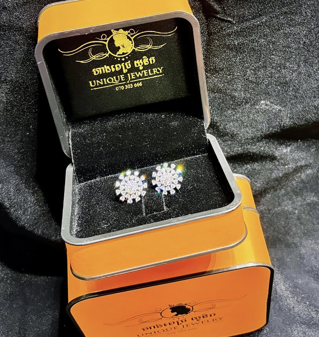 ហាងពេជ្រ យូនិក Unique Jewelry Facebook ad: 1500$ ខាត 130$