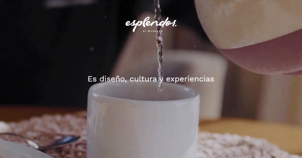 Esplendor Hoteles Facebook ad: Diseño, cultura y una estadía pensada para despertar…
