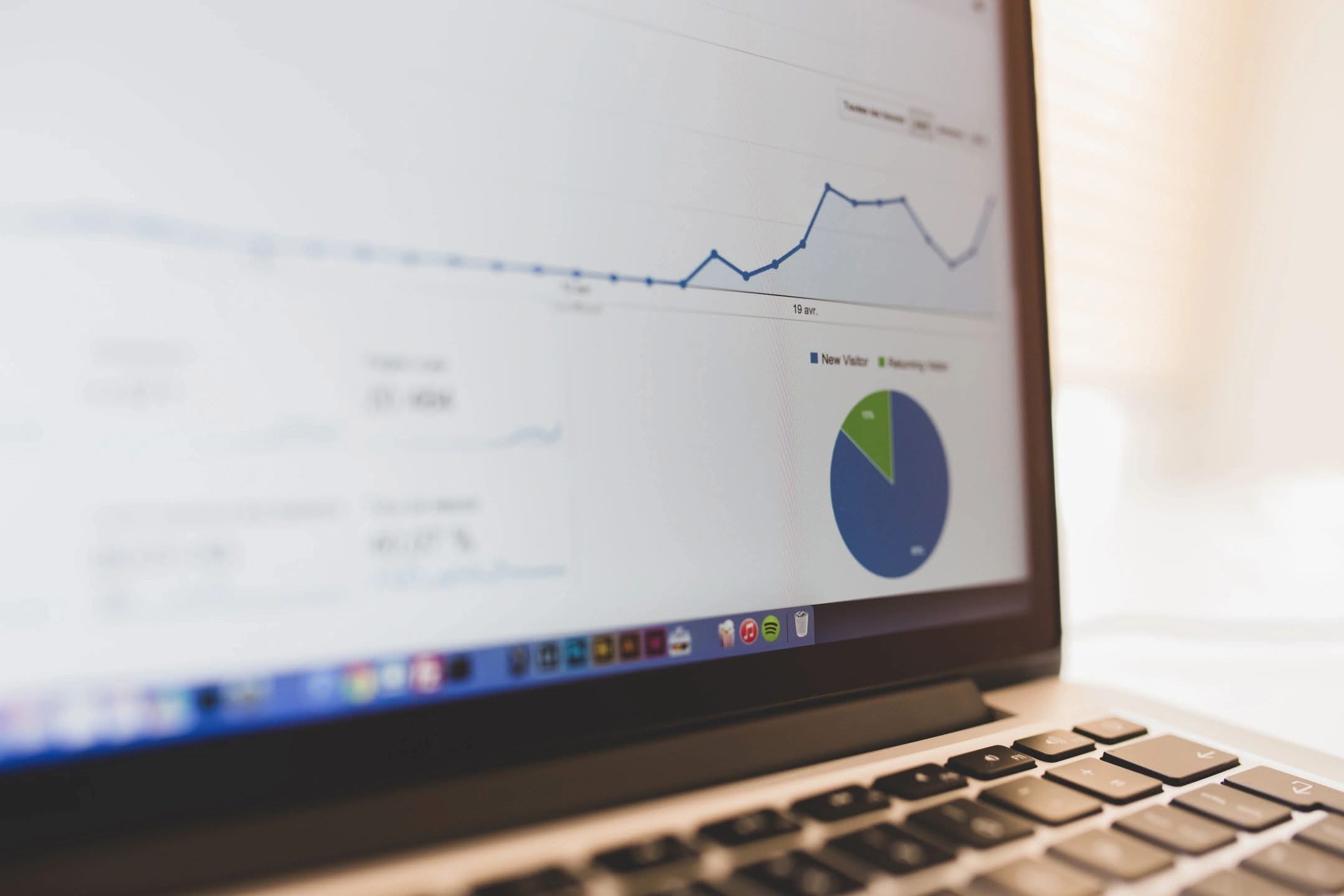 Pinnacle Accounting Facebook ad: Expert accounting, bookkeeping, and tax preparation…