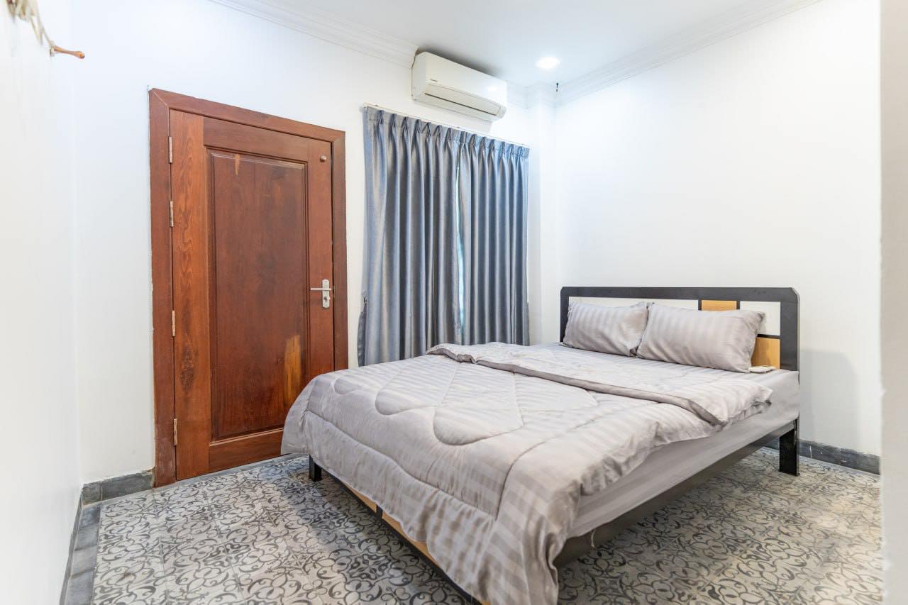 Phnom Penh Property Rentals: Apartments & Condos Facebook ad: 1 BEDROOM APARTMENT FOR RENT | $300 /…