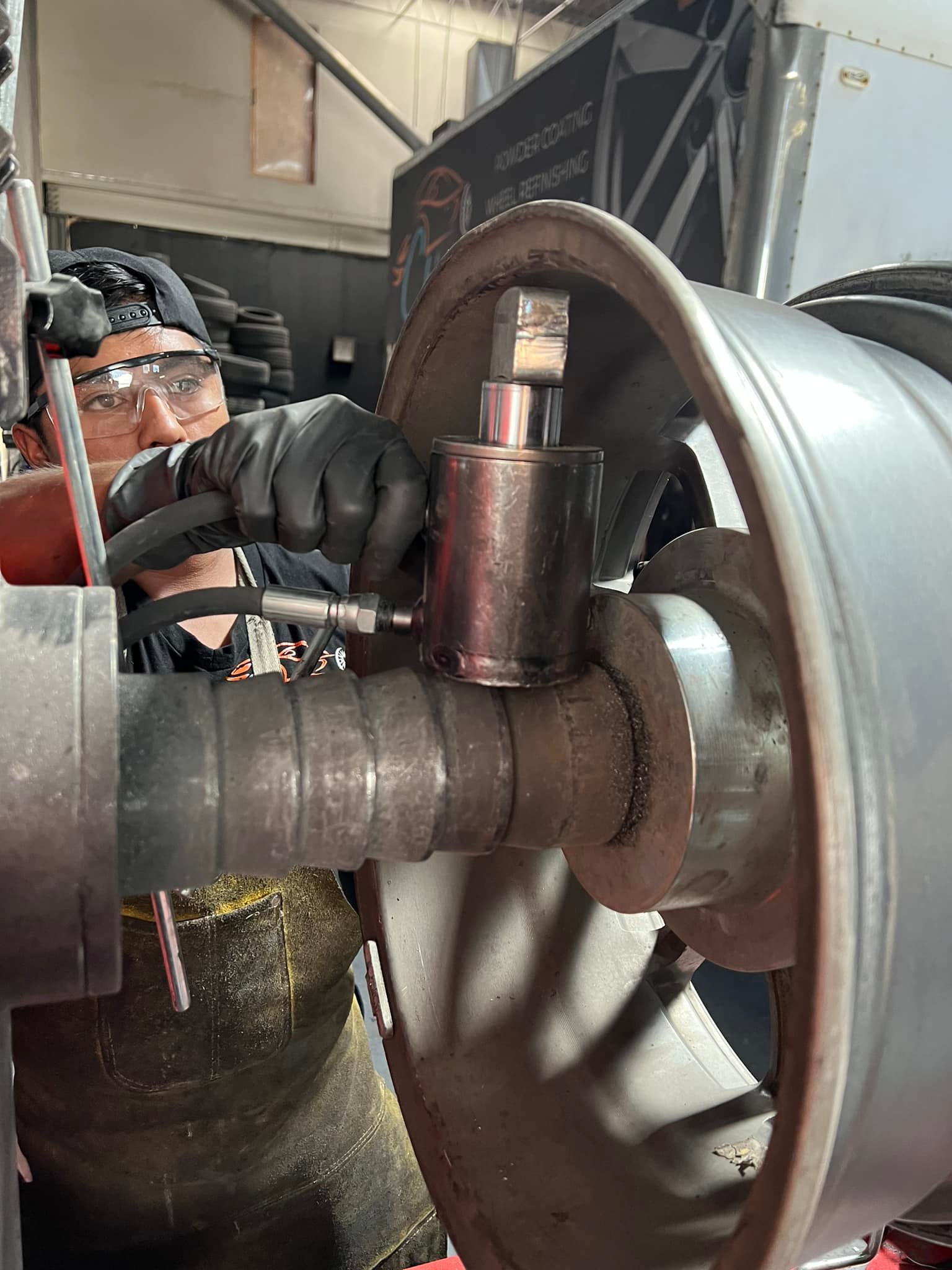 Chicago Wheel Express inc Facebook ad: Wheel repair: Powder coating / Wheel curbs rash…