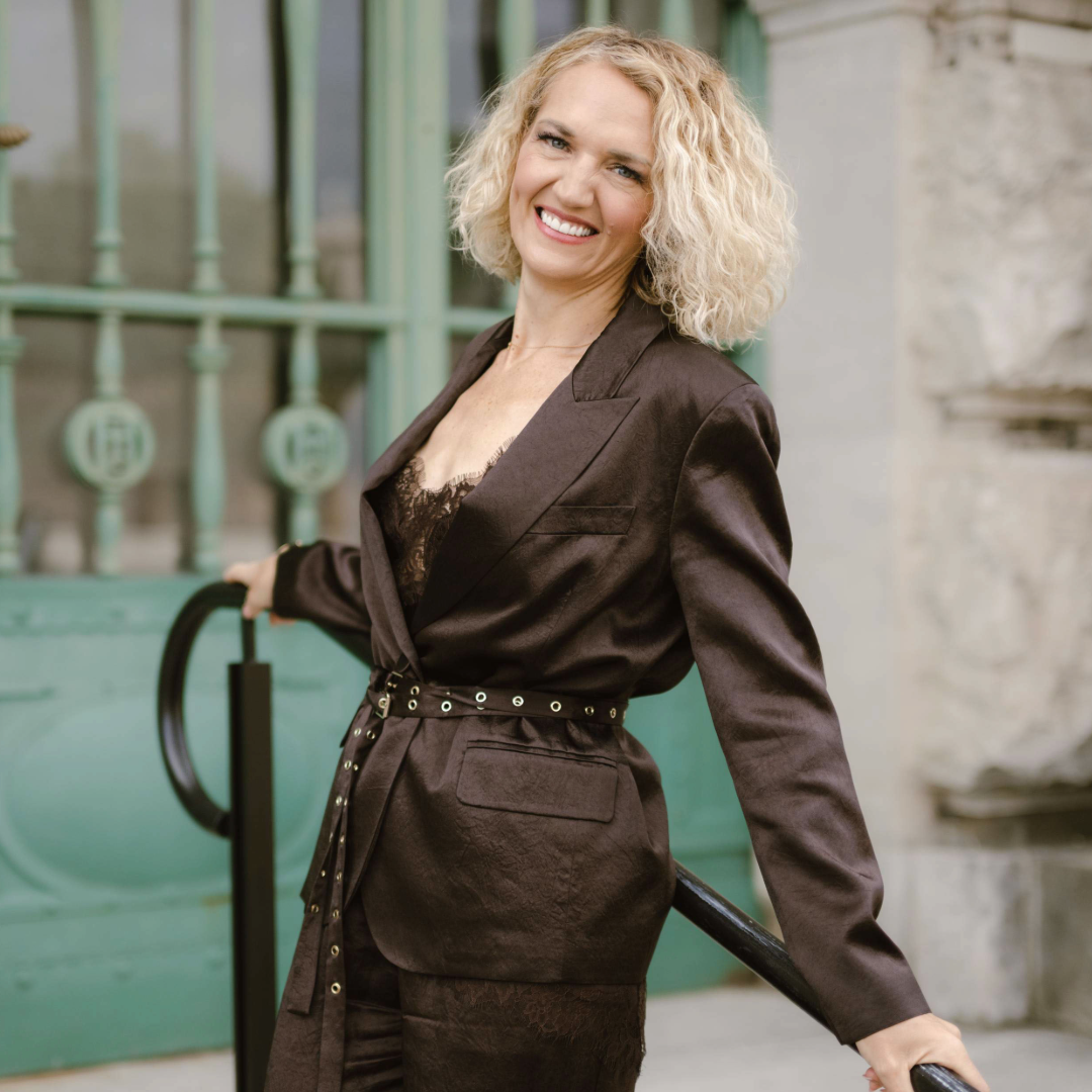 Christina Sternbauer Facebook ad: Dieser Funnel bringt dir konstant mehr Kunden
