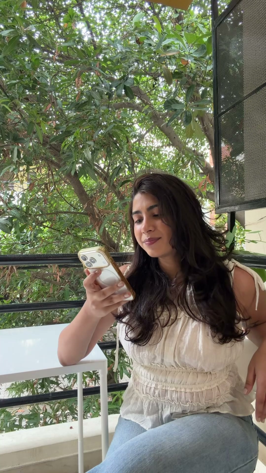 theroshankrishna Facebook ad: He still takes terrible pictures of me… but…