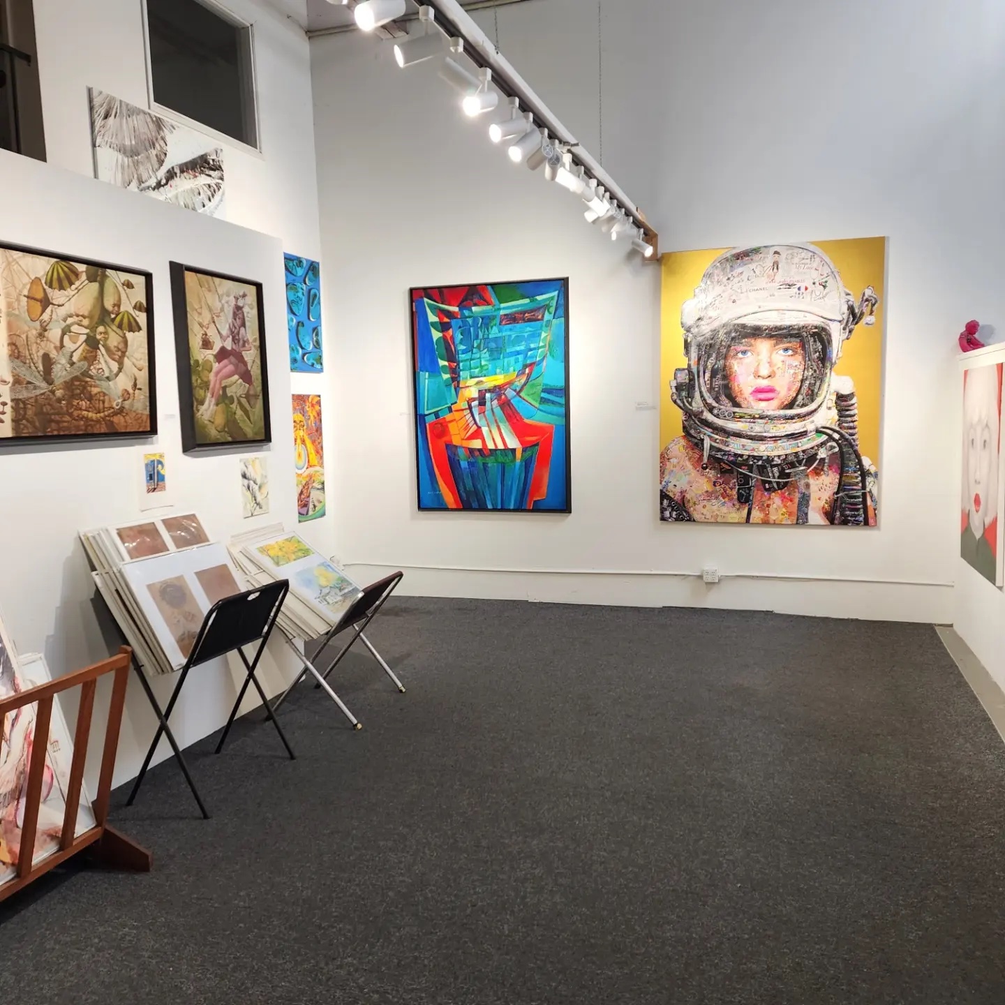 Mark Schneider Facebook ad: Major Latin Fine art collection for sale