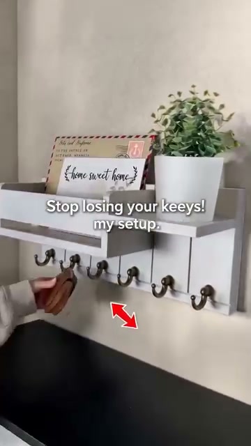 Haluo.on Facebook ad: Transform your entryway with a wall-mounted organizer that…