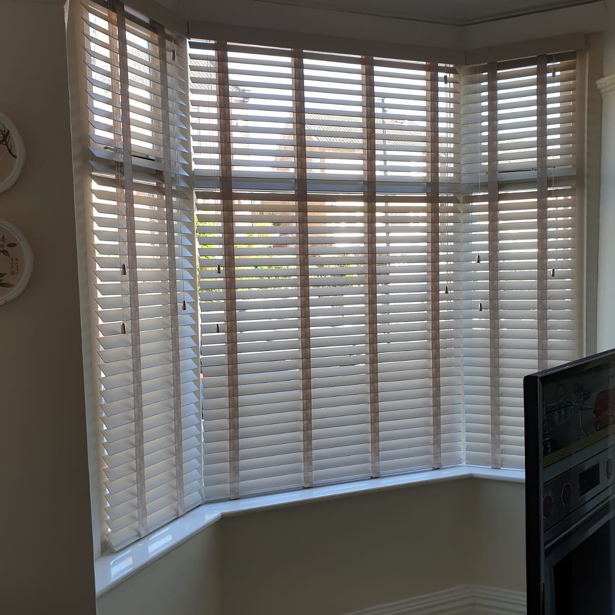 Amandas Blinds Facebook ad: MADE TO MEASURE & BESPOKE WINDOW BLINDS