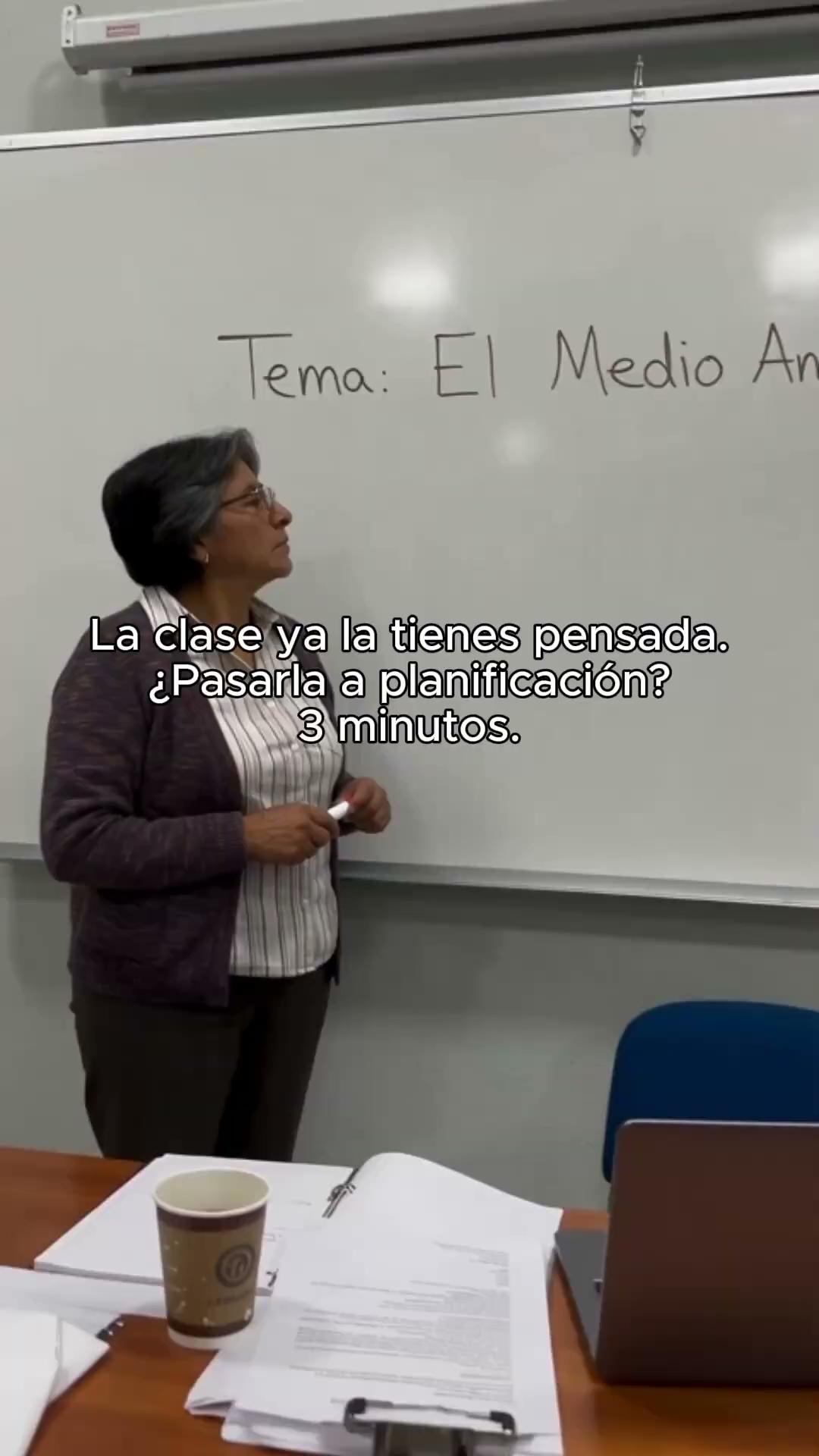 Chalkie AI Facebook ad: Da vida a tus ideas, adaptadas a cada aula