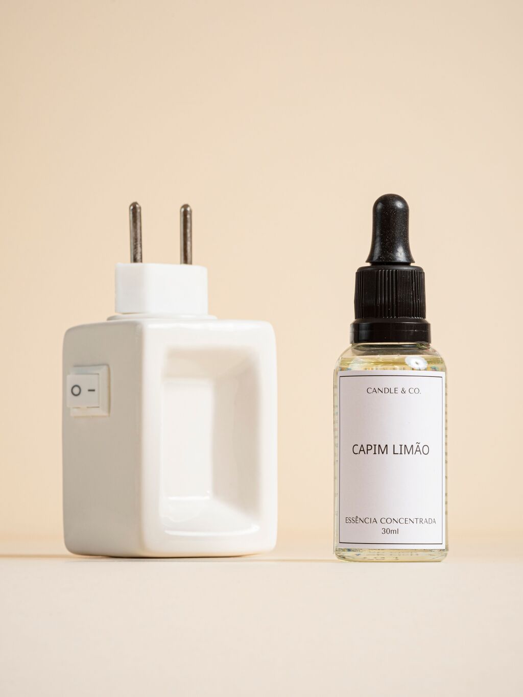 Candle & Co Facebook ad: Velas aromáticas e difusores com fragrâncias únicas e…