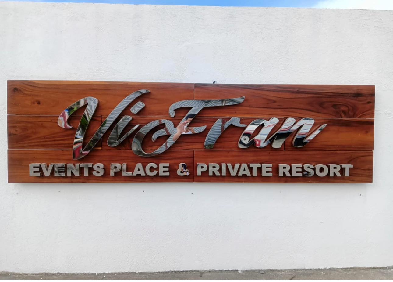 ViFran Events Place Facebook ad: Make your event unforgettable.