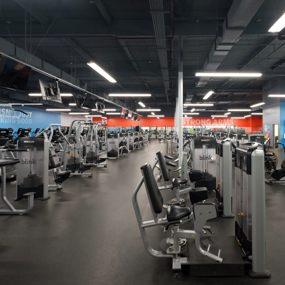 BLINK Fitness SOCAL Facebook ad from Aug 6, 2026