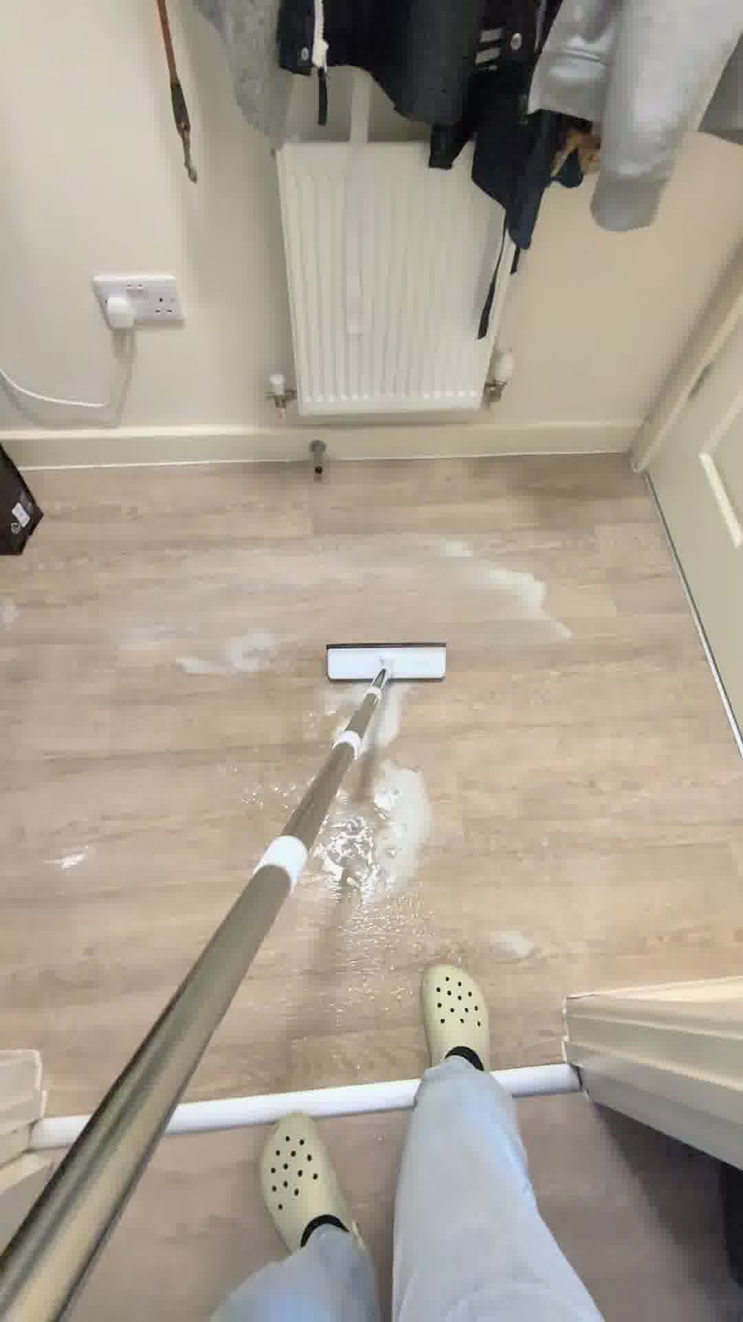 Magic Brush UK Facebook ad: Magic Scrubing Brush