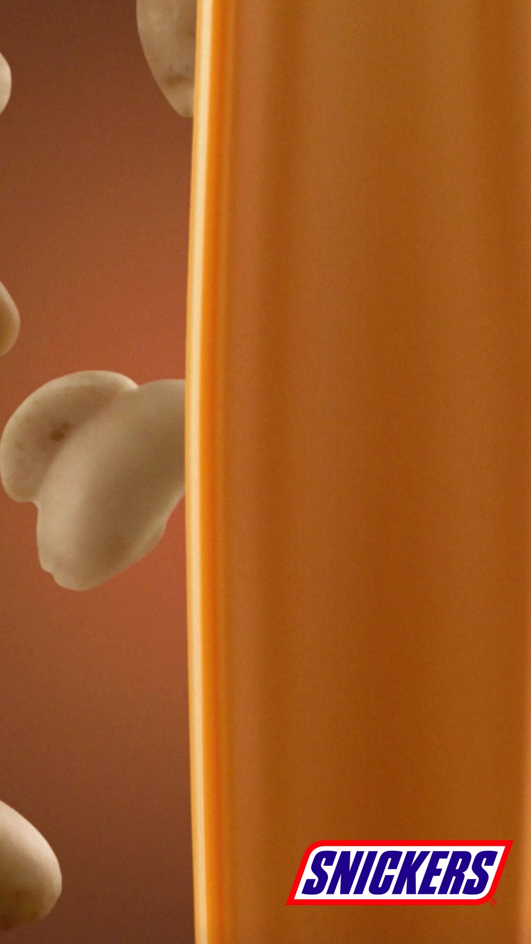 Snickers Italia Facebook ad: Snickers