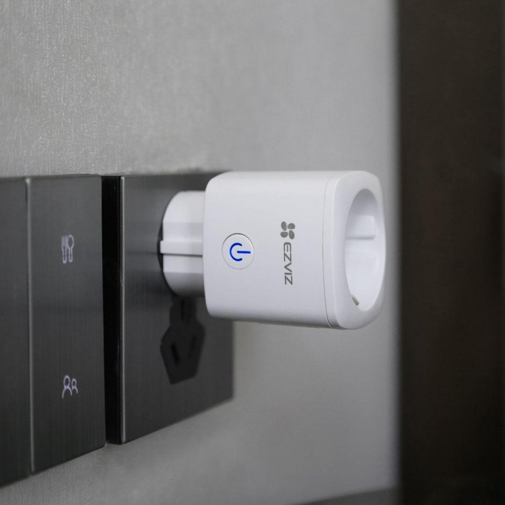 VonMag.ro Facebook ad: Avem solutii Smart Home la super preturi.