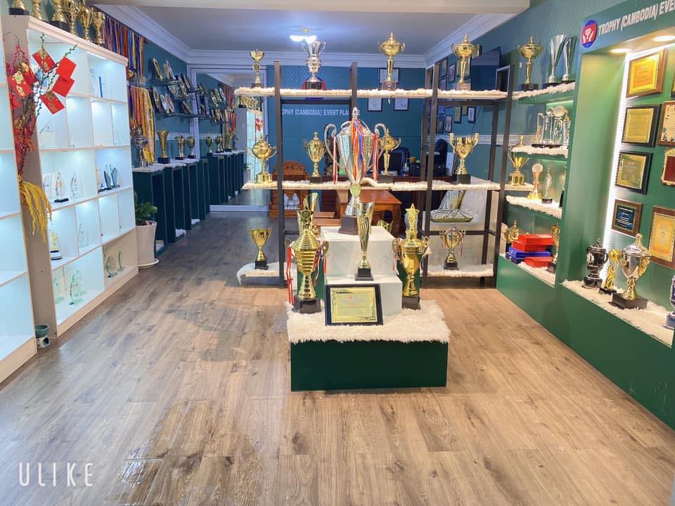 Trophy Cambodia - ពានខ្មែរ Facebook ad: Souvenir giftset + Trophy + Award + Advertising