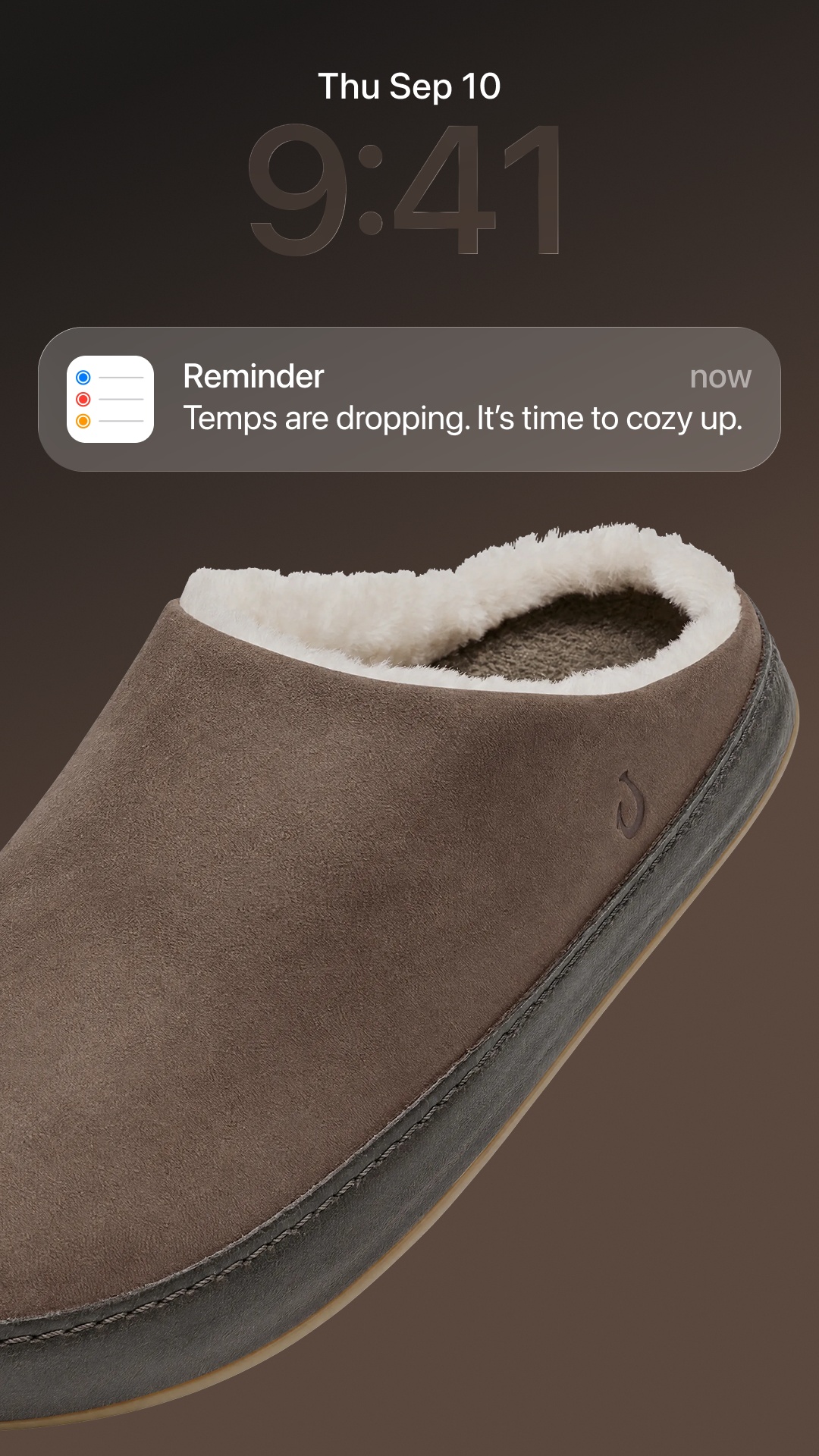 OluKai Facebook ad: Comfort Is The Move