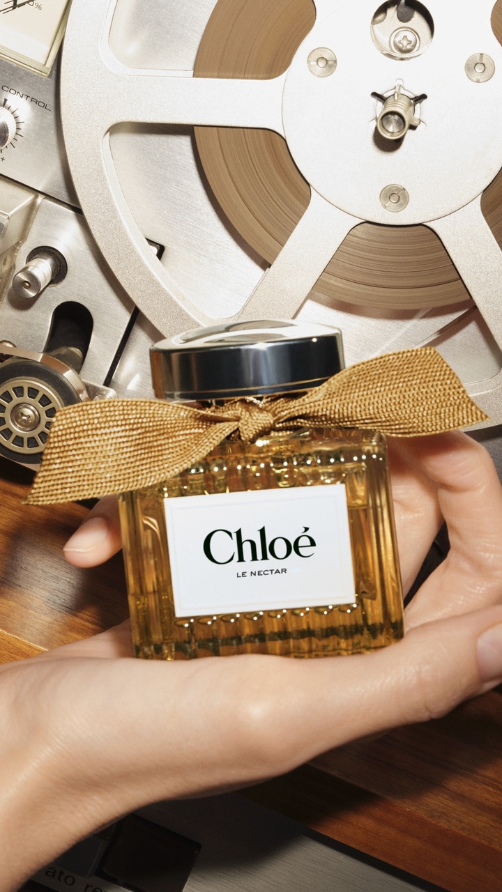 Chloé Facebook ad: Chloe Le Nectar