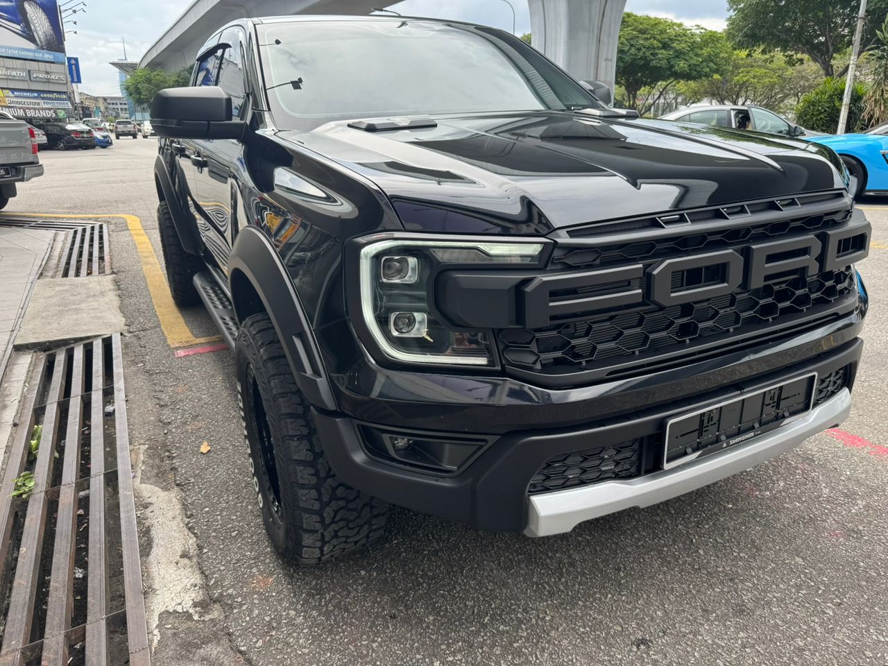 4x4 car loan specialist Facebook ad