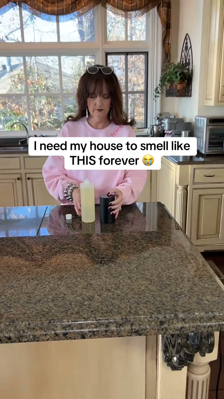 Amyandmadisonofficial Facebook ad: Make Your House Smell Like You Don't Have Dogs