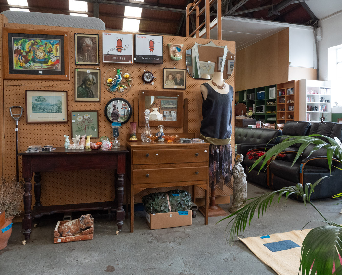 Hayward's Auction House Facebook ad