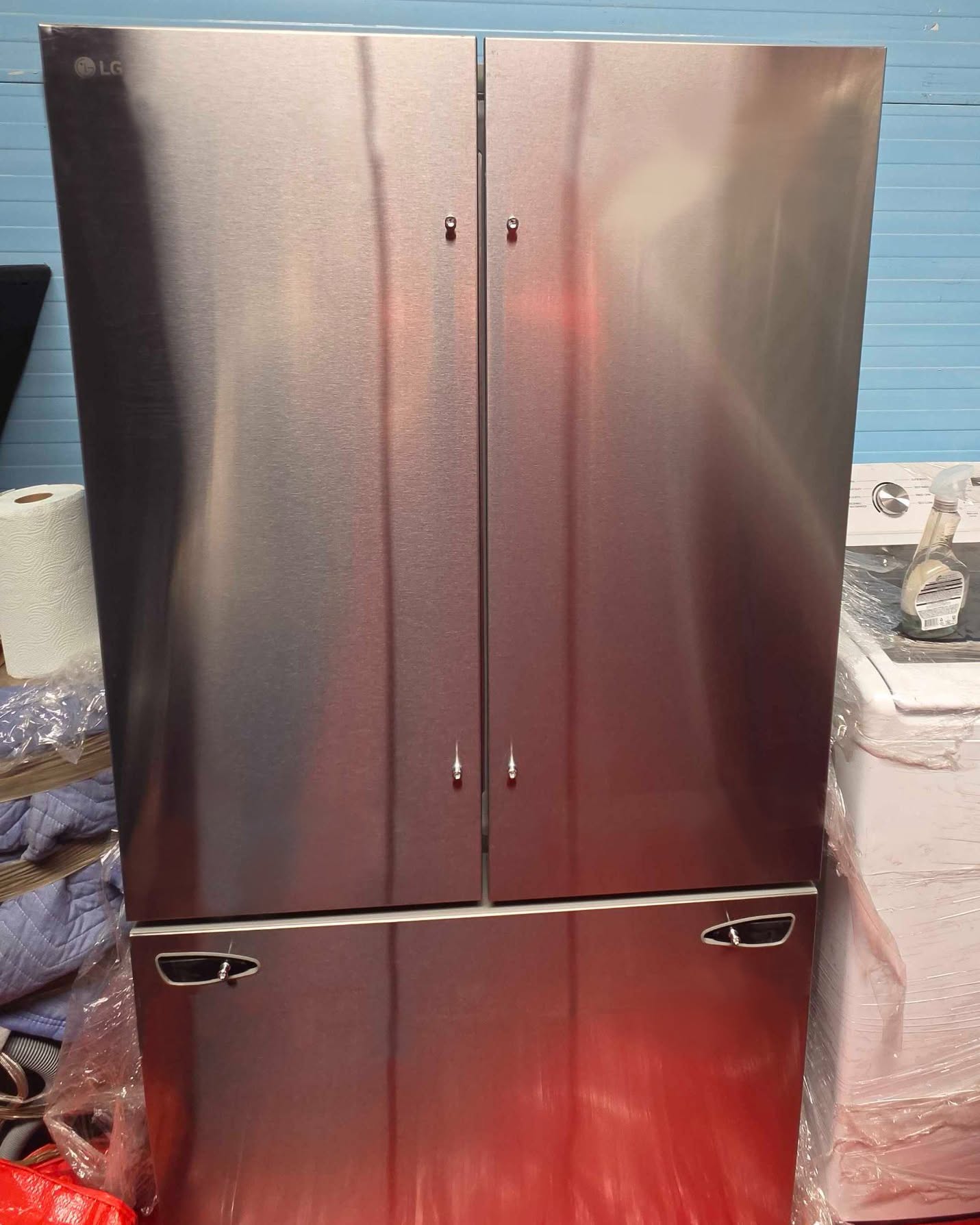 Oli Jean Facebook ad: Refrigerador LG LRFLC2706S for SALE