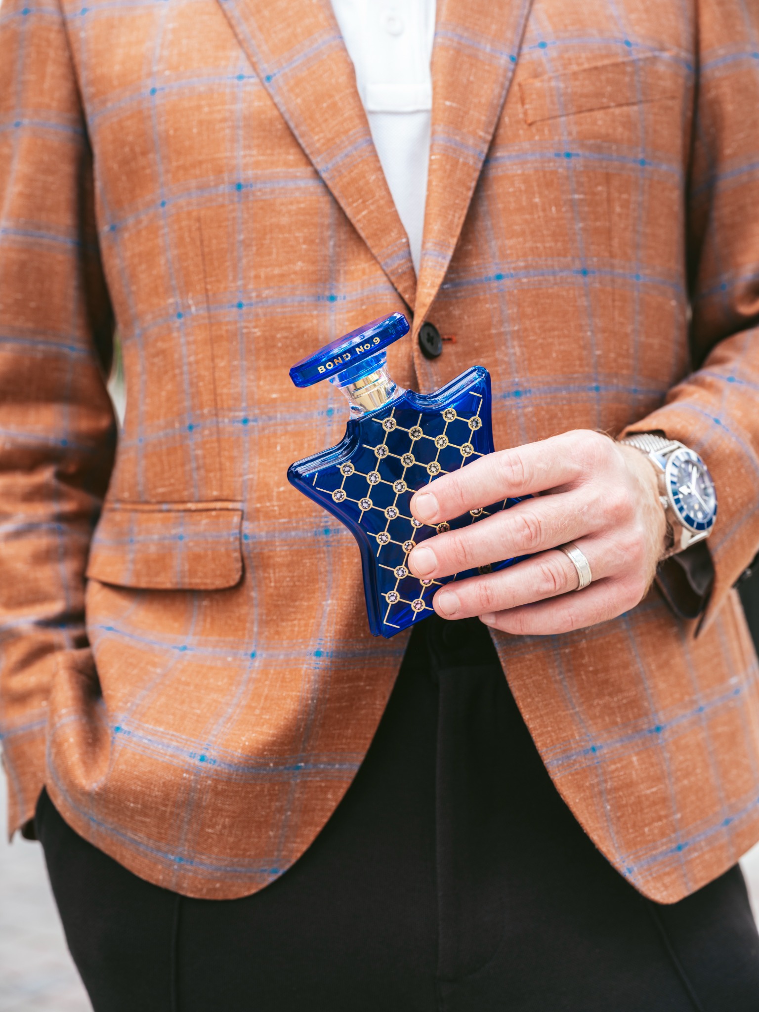 Luxe Collective at Wellington Facebook ad: Be first to luxury drops, curated edits, and…