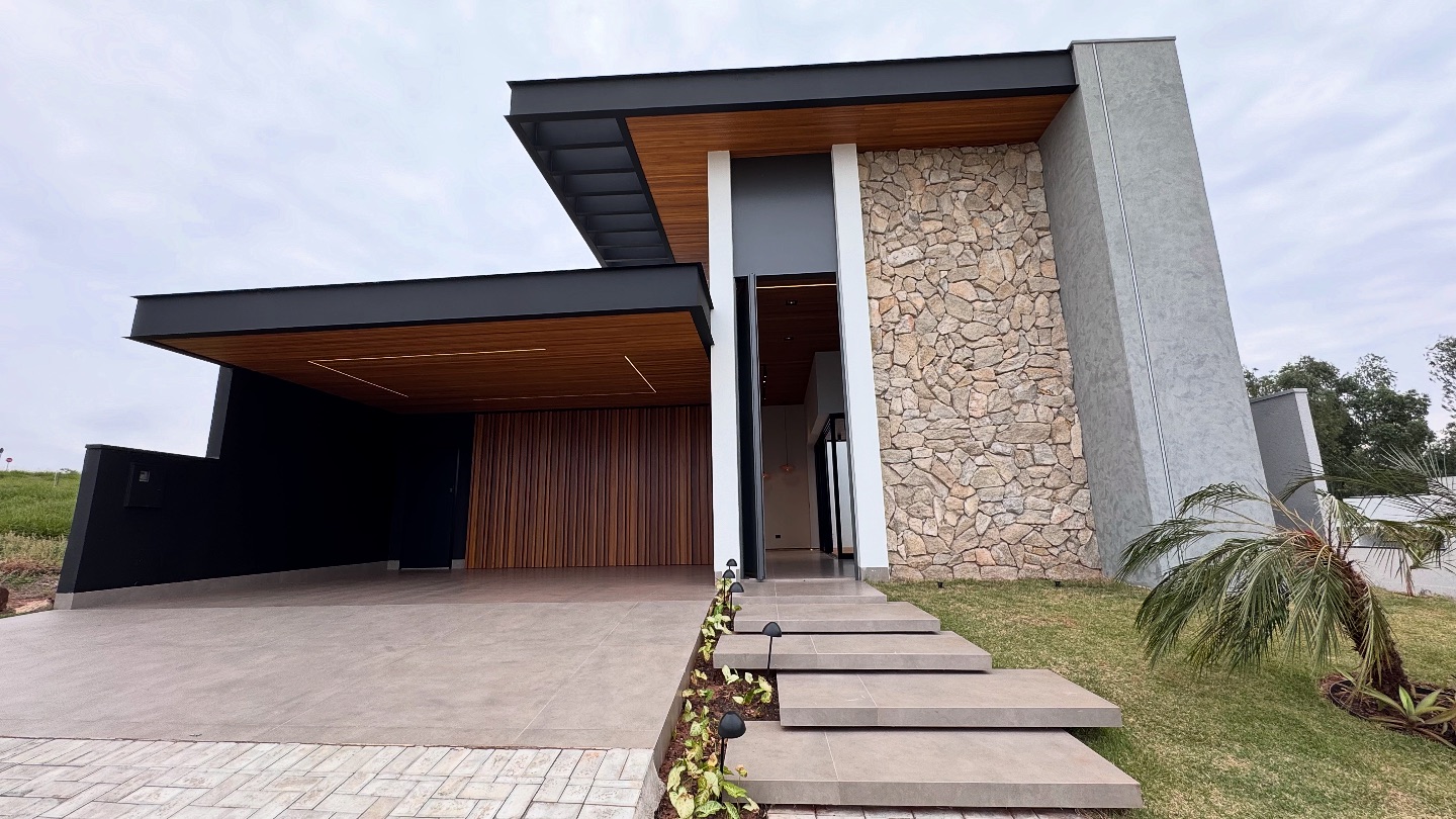 Rodrigo Calderon Corretor de Imóveis Facebook ad: Residência Exclusiva em Condomínio de Alto Padrão, PAYSAGE…