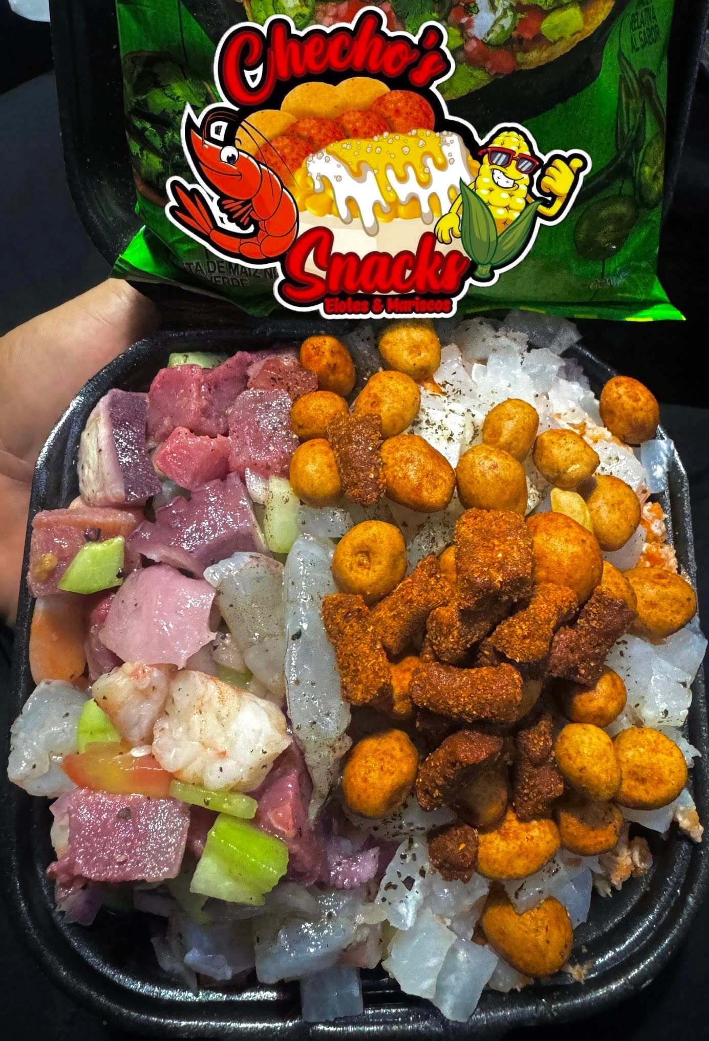 Checho’s Snacks Facebook ad: Servicio a domicilio todo mazatlan 6692492577 de 5pm…