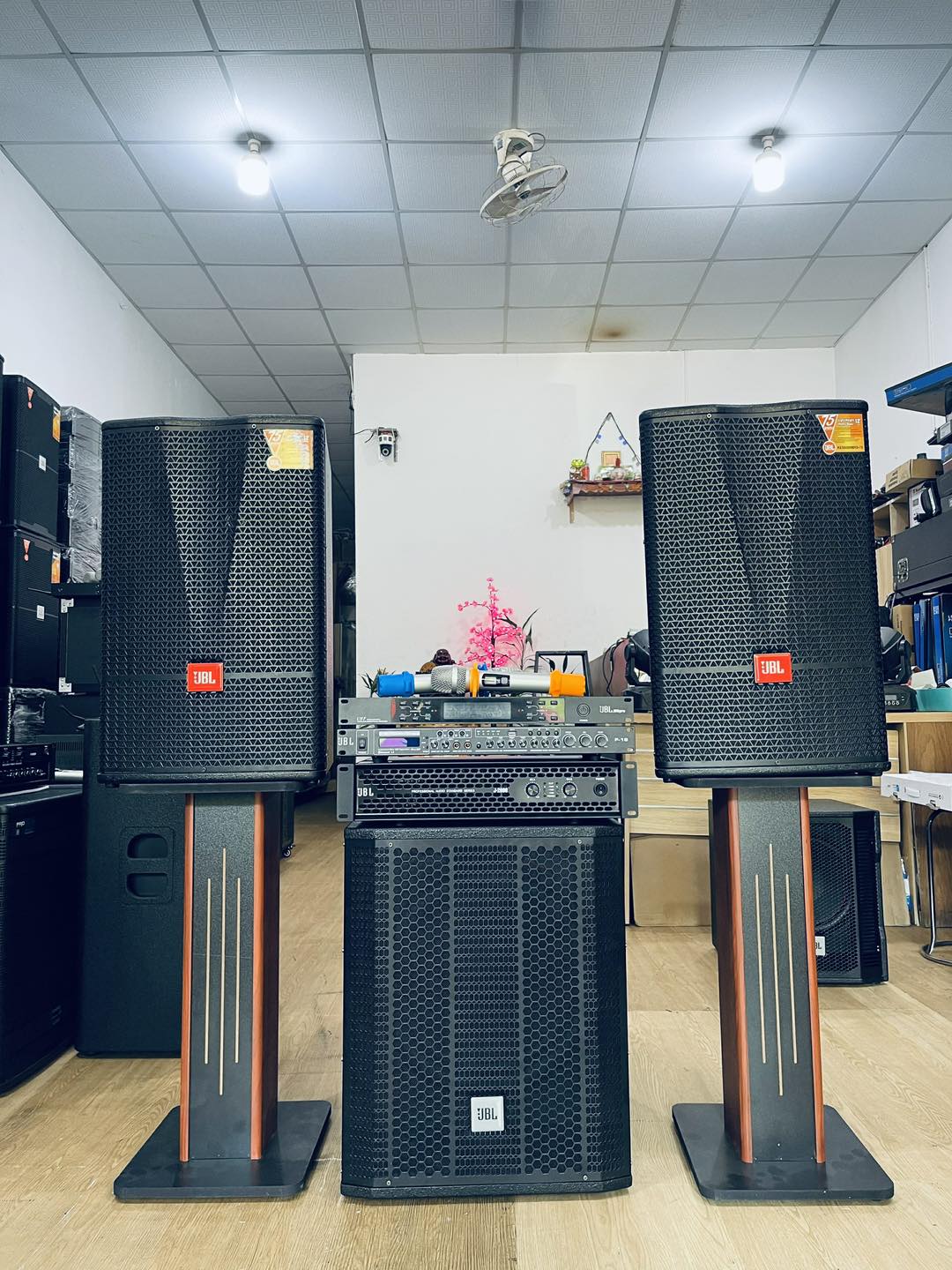 ĐIỆN TƯ ANH DUY Facebook ad: THẾ GIỚI ÂM THANH, DÀN KARAOKE