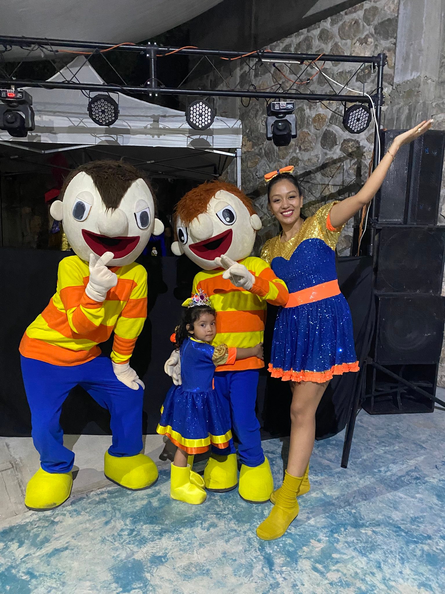 Divertilandia fiestas Morelos Facebook ad: Shows infantiles de Morelos