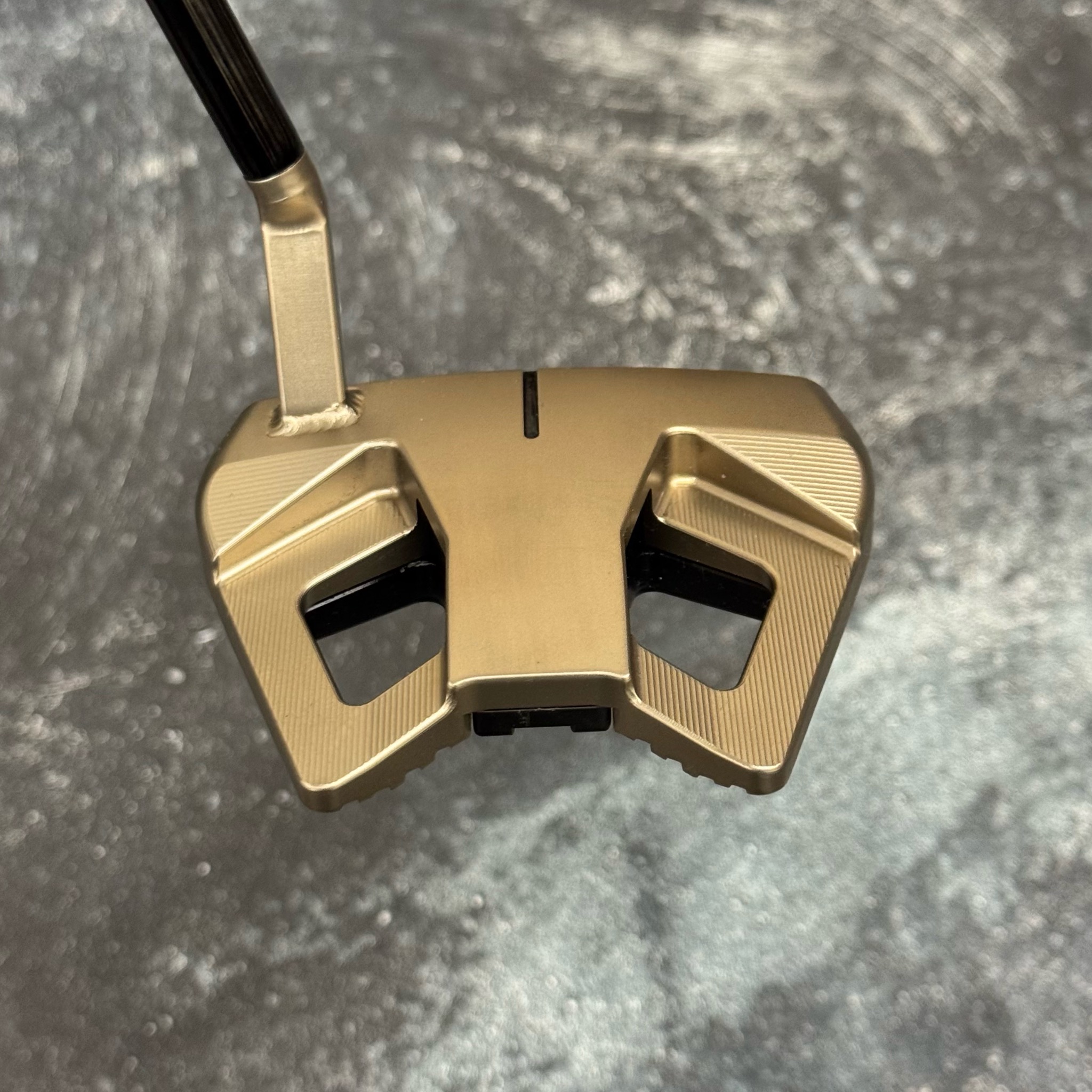 Embrace Putters Facebook ad