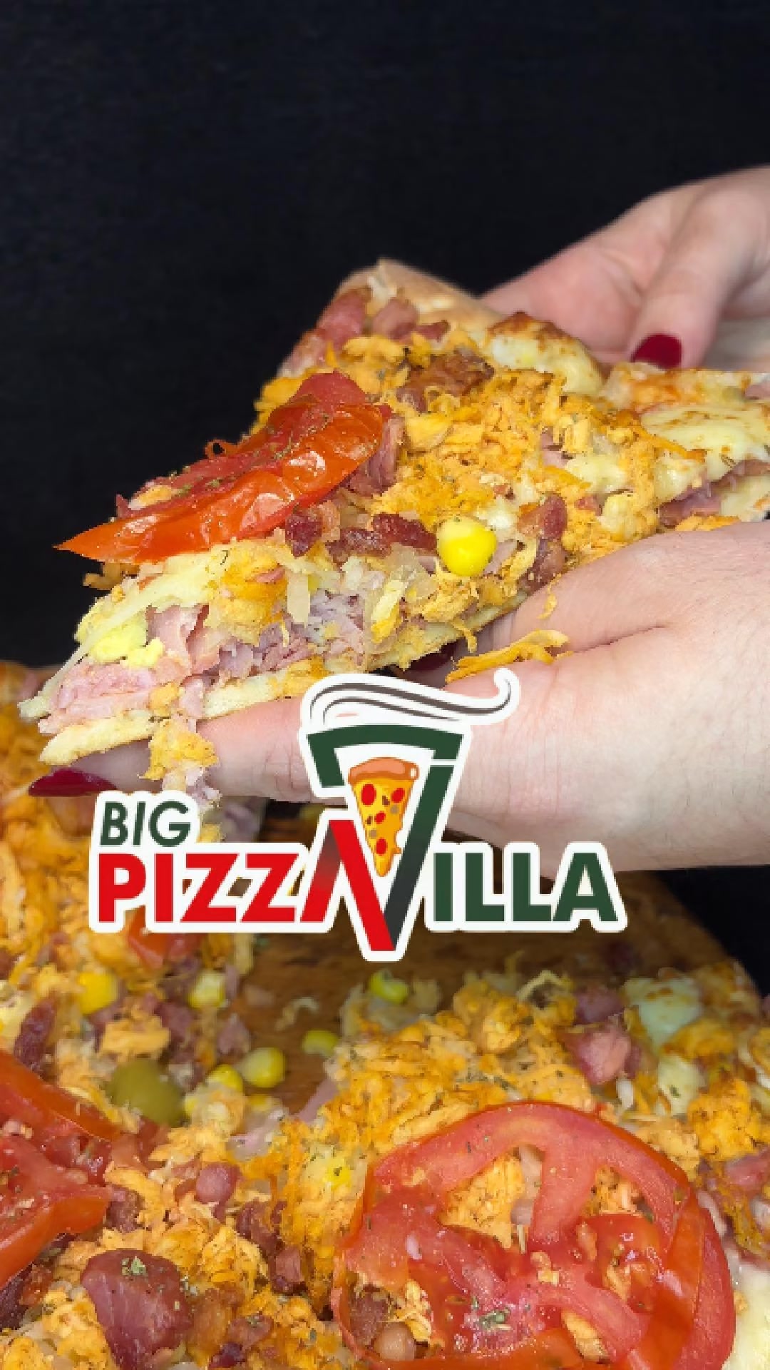 Big pizza villa Facebook ad: Não é exagero.