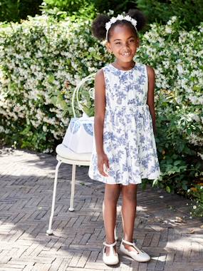 vertbaudet Facebook ad: Des basiques aux petits looks tendance: tout est…
