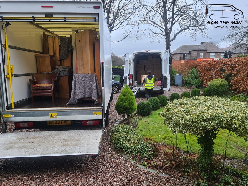 Sam The Man - With a Van Facebook ad: Start your Removal Quote