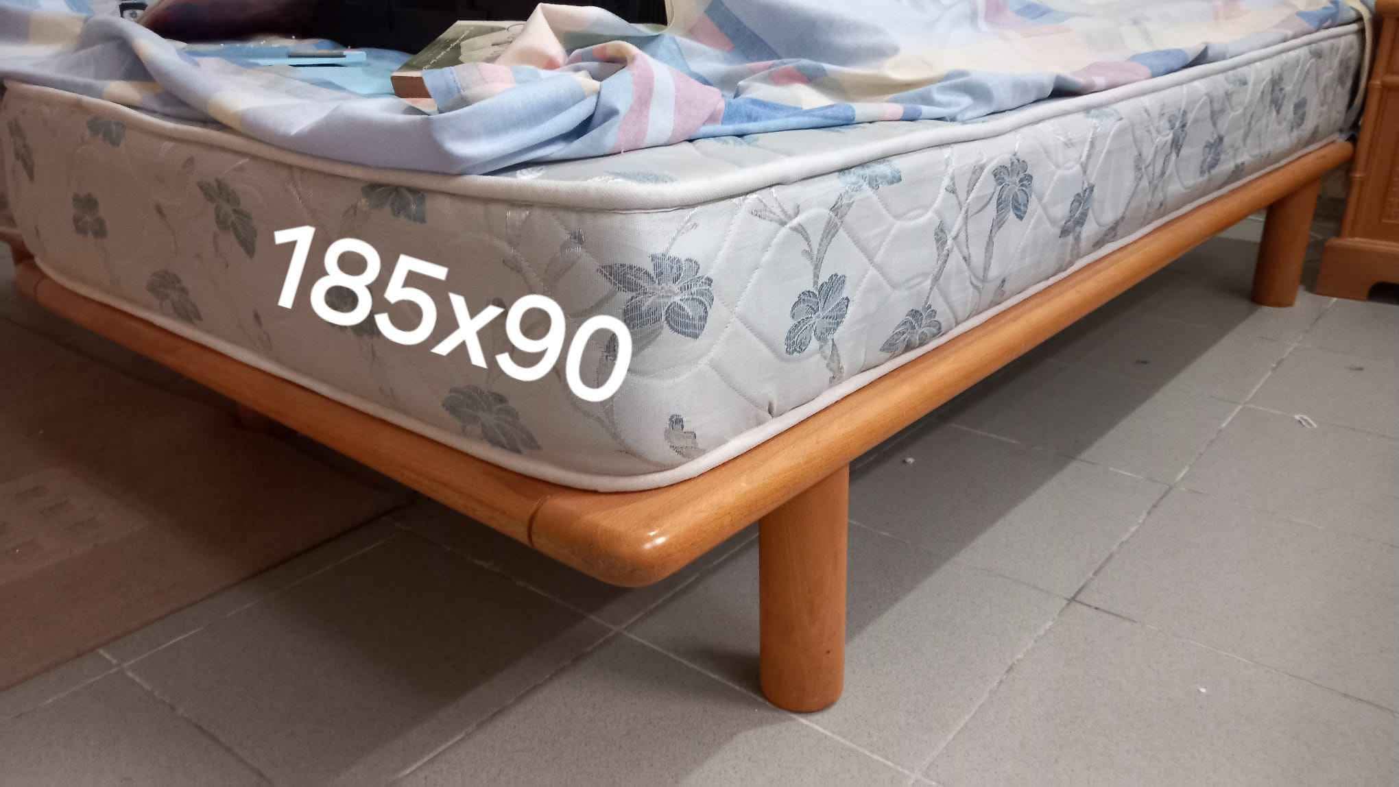 Jonathan Farrugia Facebook ad: Furniture clearance