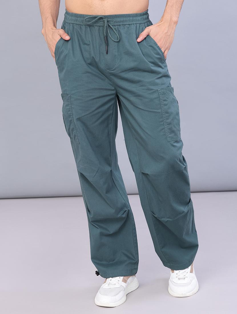 LimeRoad.com Facebook ad: ₹ 589 | Men Solid Mid Rise Regular Fit Cargo