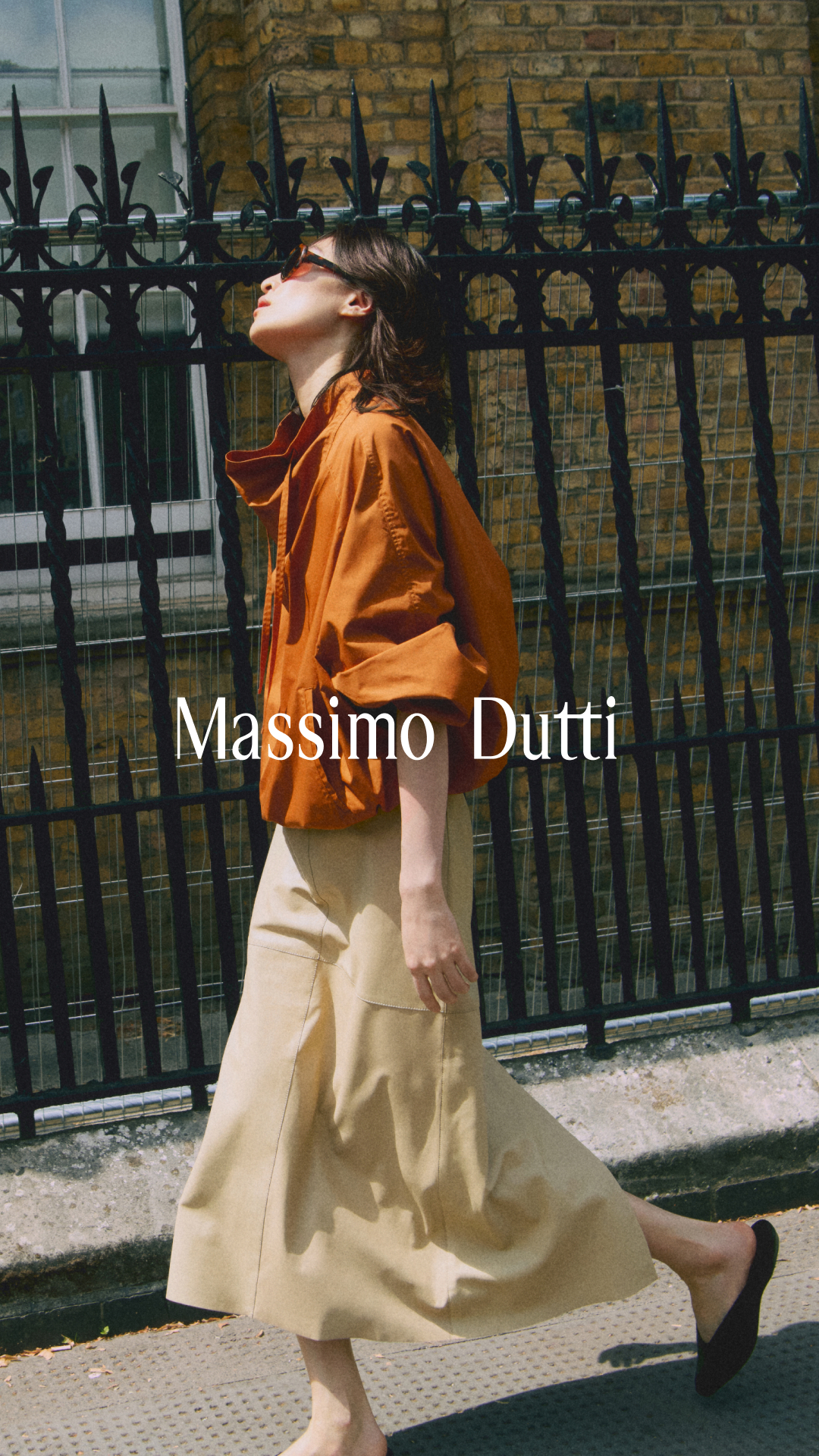 Massimo Dutti Facebook ad