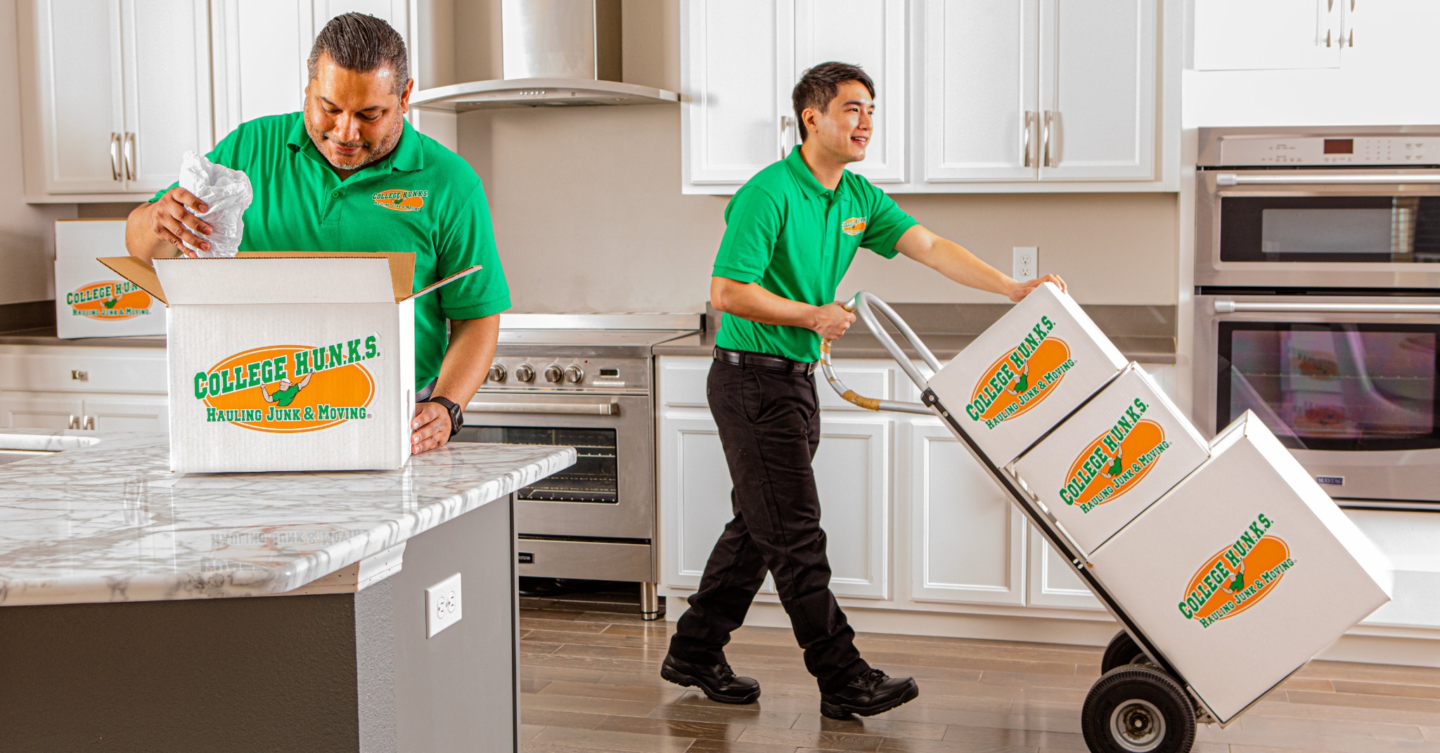 College Hunks Hauling Junk and Moving Milwaukee Facebook ad: Easy Scheduling for Moving & Junk Removal