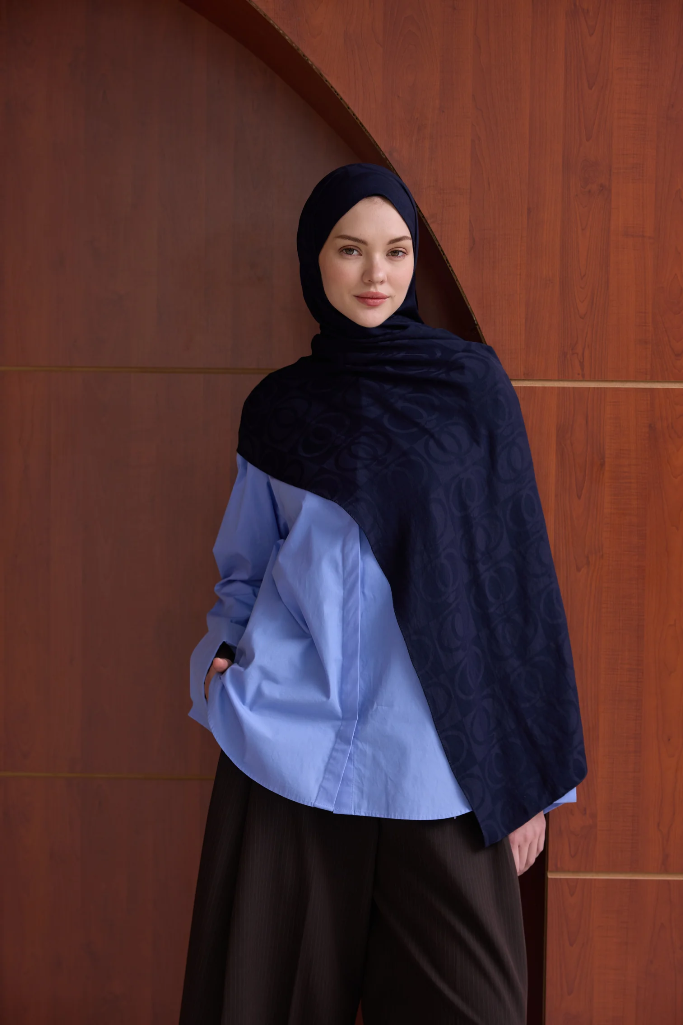 Her scarf  Facebook ad