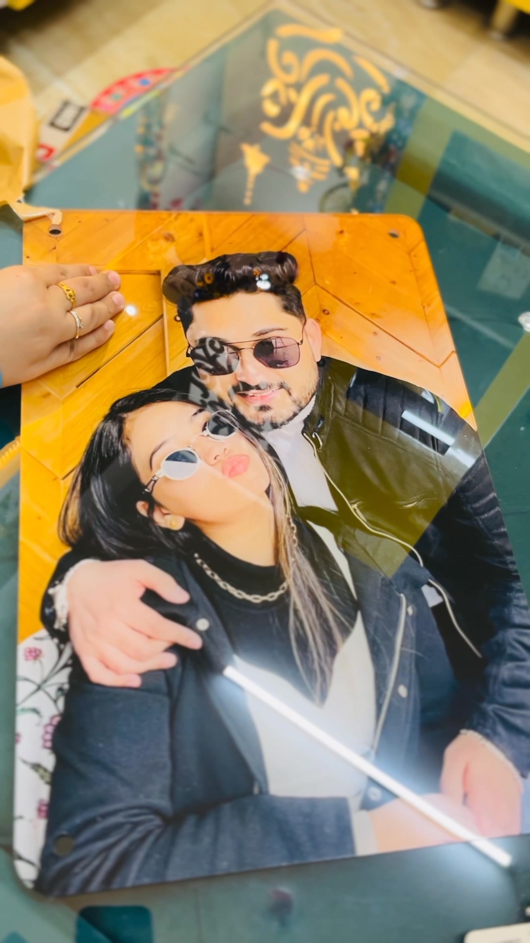 OMGSshop Facebook ad: Ultra HD Print