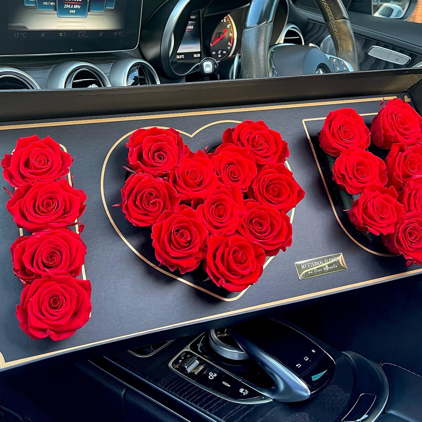My Eternal Flower Facebook ad: Same Day Sydney Delivery for Valentine's Day.