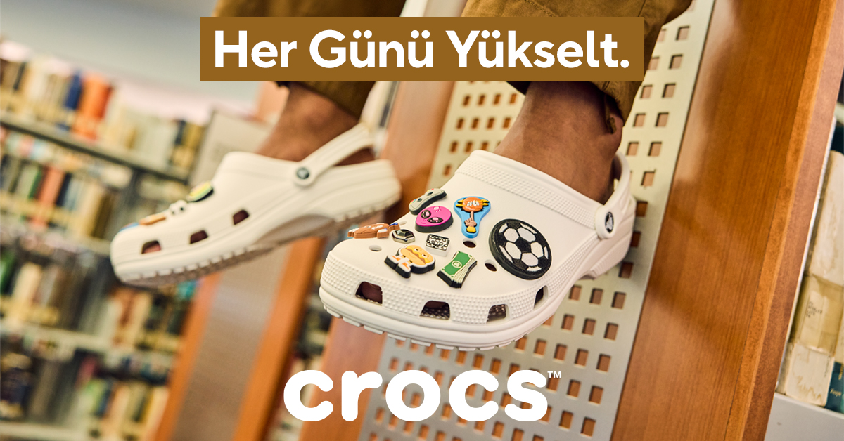 Crocs Facebook ad