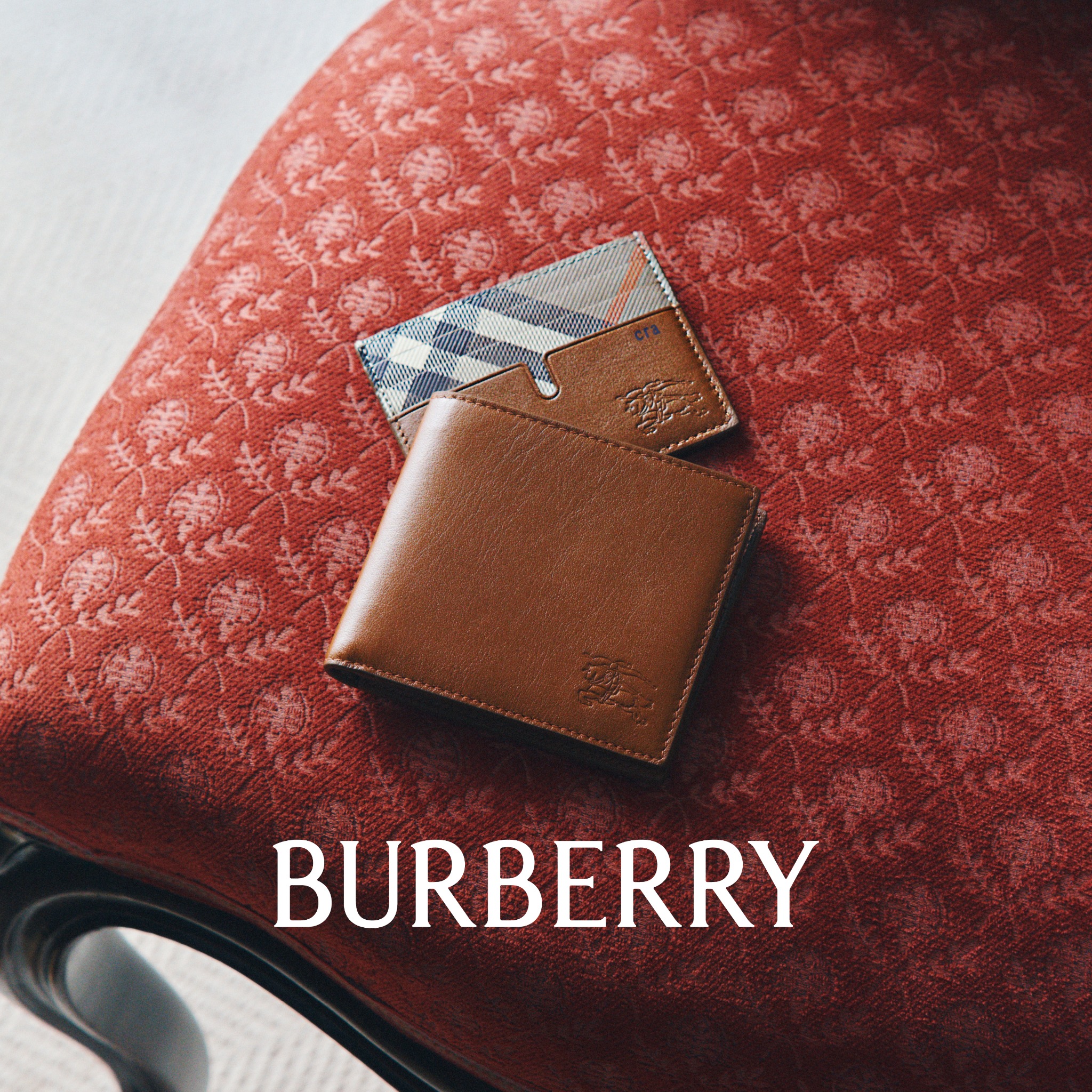 Burberry Facebook ad