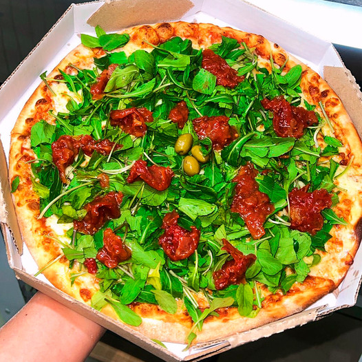 Pizzaria & Esfiharia "No Lugar de Sempre" Facebook ad