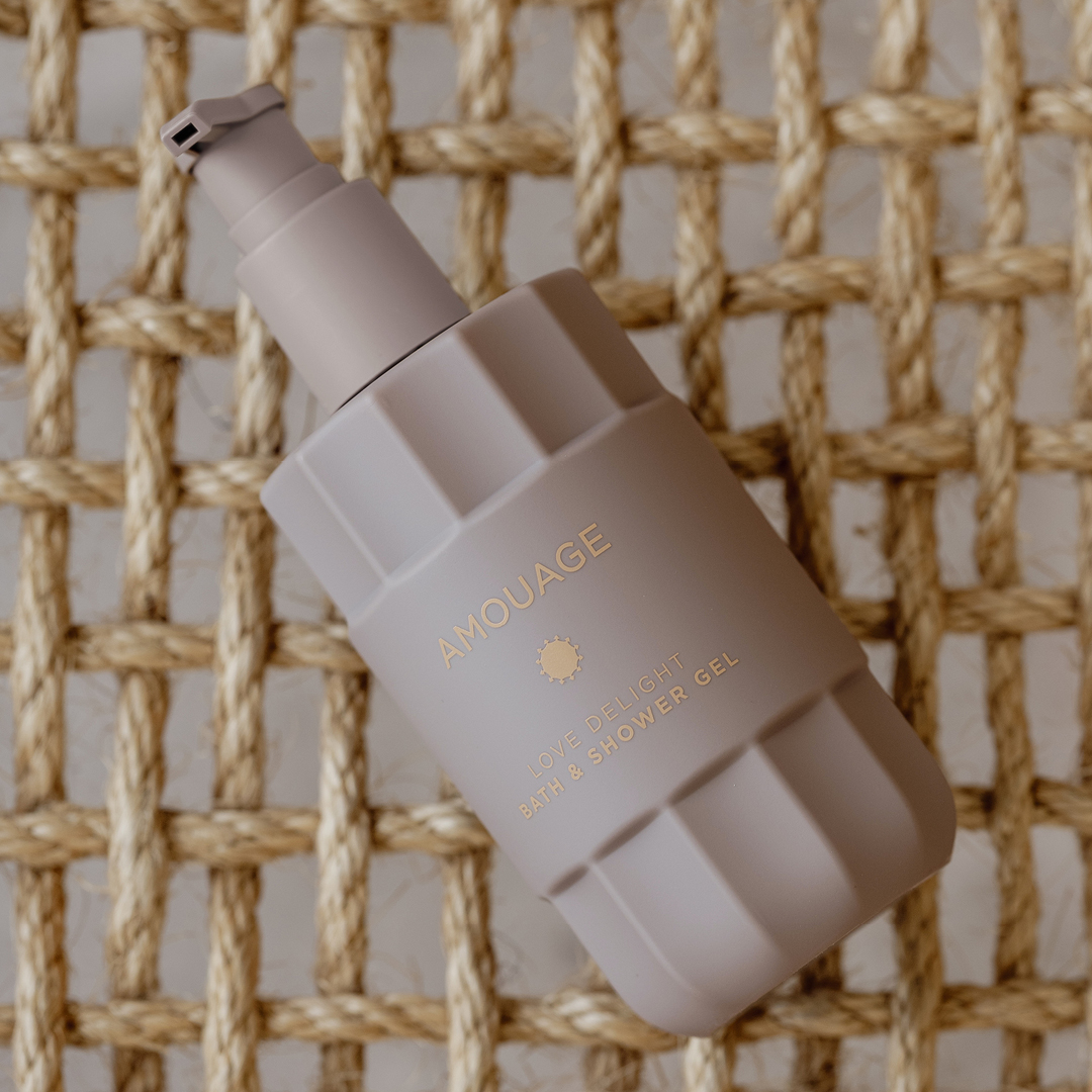 Amouage Facebook ad