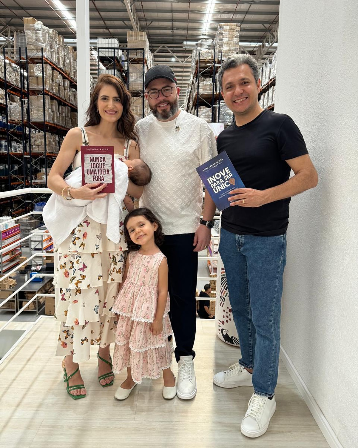 Johnathan Ybera Facebook ad: Família, amor e cuidado: três palavras que traduzem…