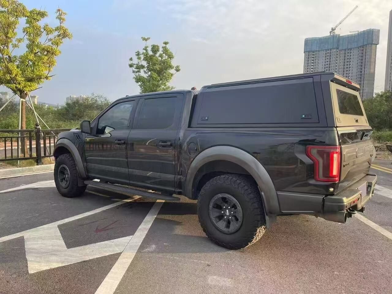 Rob Smith Facebook ad: Aluminium Dual Cab Canopy for BYD Shark, Ford Ranger…